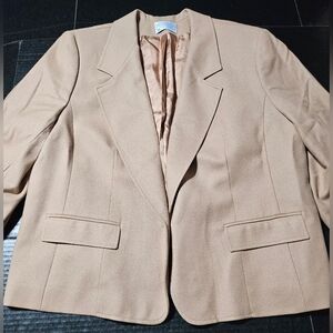 Vintage Pendleton Blazer Tan Women's 100% Virgin Wool Jacket Size 46R Length 25"